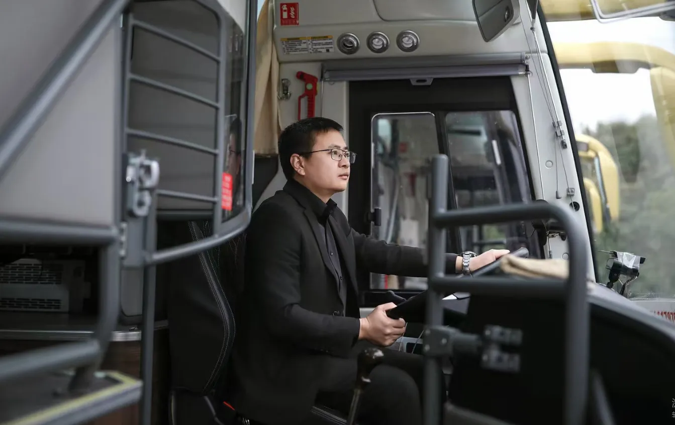 Yutong coach, 50-seater