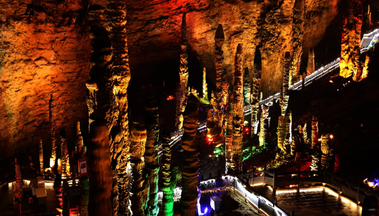 Yellow Dragon Cave